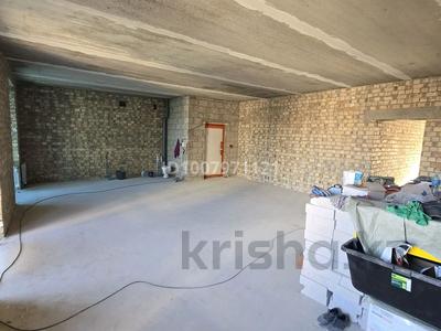 3-бөлмелі пәтер · 89.5 м² · 10/10 қабат, мкр Юго-Восток, Букетова 3/6, бағасы: 40 млн 〒 в Караганде, Казыбек би р-н