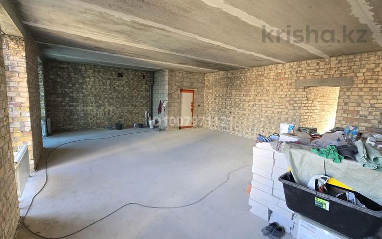 3-бөлмелі пәтер · 89.5 м² · 10/10 қабат, мкр Юго-Восток, Букетова 3/6, бағасы: 40 млн 〒 в Караганде, Казыбек би р-н — фото 5