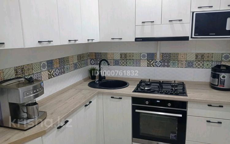 2-комнатная квартира · 40 м² · 1/5 этаж, мкр Новый Город, Ермекова — Ерубаева- Ермекова за 17.5 млн ₸ в Караганде, Казыбек би р-н — фото 2