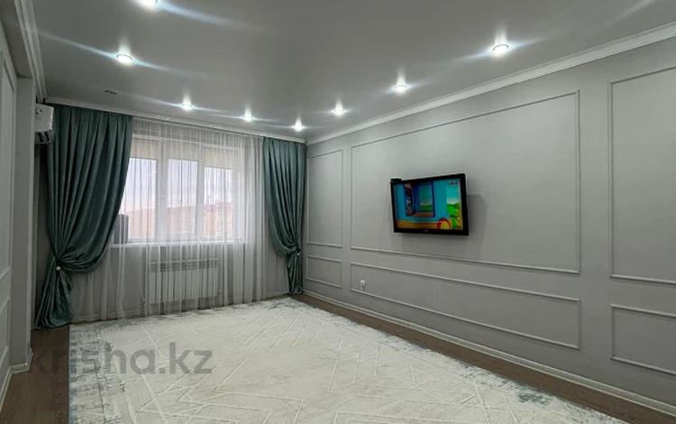 2-комнатная квартира · 65.4 м² · 9/9 этаж, мкр Береке 48 за 18.2 млн ₸ в Атырау — фото 2
