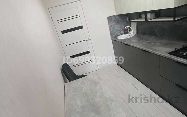 3-бөлмелі пәтер · 65 м² · 1/5 қабат, 4 4 — Фишка, бағасы: 25 млн ₸ в Аксае — фото 11