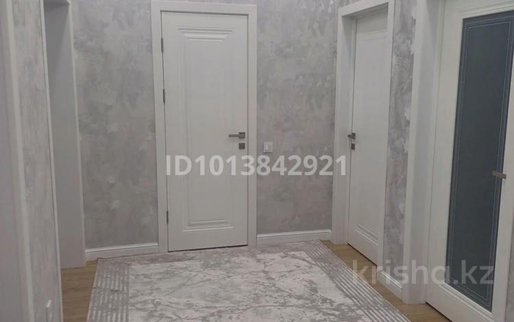 3-бөлмелі пәтер · 107 м² · 5/9 қабат, мкр. Алтын орда, Алия Молдагулова 66Г — Мангилик молдагулова, бағасы: 61.5 млн ₸ в Актобе — фото 3