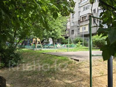 3-комнатная квартира · 54 м² · 4/4 этаж, Валиханова 26 — Маметова за 300 000 ₸ в Алматы, Медеуский р-н
