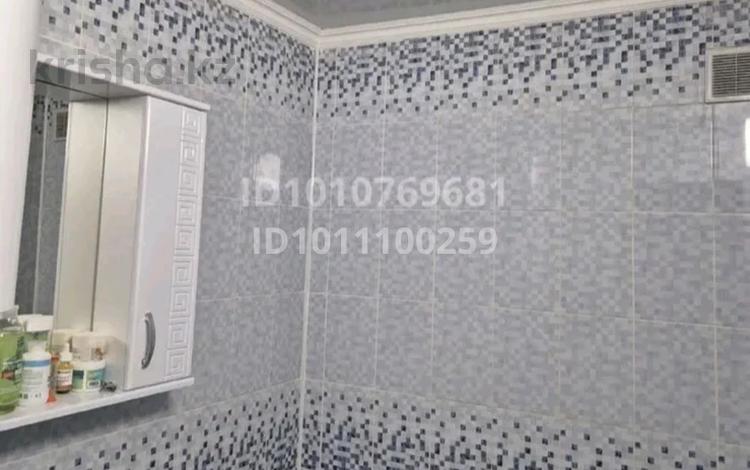 2-комнатная квартира · 45 м² · 5/5 этаж, Майкудук, Майкудук, 12й микрорайон за 10.5 млн ₸ в Караганде, Алихана Бокейханова р-н — фото 2