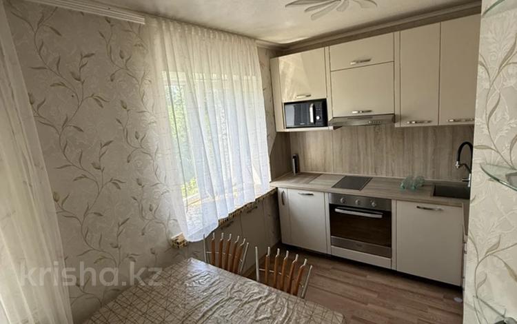 3-комнатная квартира · 57.1 м² · 5/5 этаж, Амре Кашаубаева 10 за 25.5 млн ₸ в Усть-Каменогорске, Ульбинский — фото 2