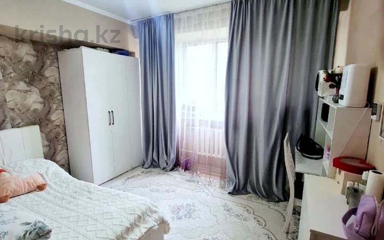 2-комнатная квартира · 64 м² · 2/5 этаж, мкр Мамыр-1 — Шаляпина-Момышулы за 41 млн ₸ в Алматы, Ауэзовский р-н — фото 9
