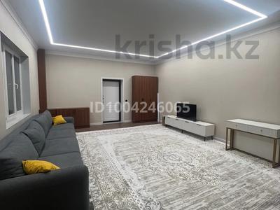 Жеке үй · 4 бөлме · 200 м², Достык 14б — Биржан Сал, бағасы: 150 000 〒 в Бурабае