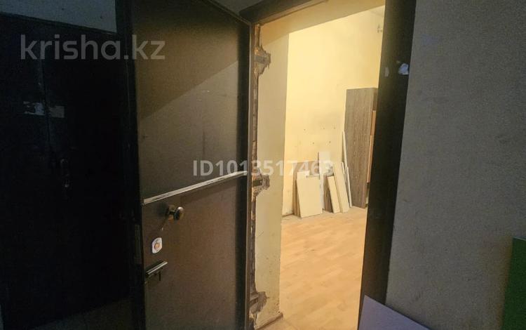 Магазины и бутики, склады, кабинеты и рабочие места · 16 м² за 84 000 ₸ в Астане, р-н Байконур — фото 2