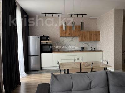 2-бөлмелі пәтер · 80 м² · 13/15 қабат, 17-й мкр, ​17-й микрорайон 6, бағасы: 300 000 ₸ в Актау