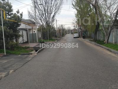 Продажа участков в Алматы: Участок · 6 соток, мкр Акжар 48 — Келимбетова 48 за 40 млн 〒 Участок · 6 соток, мкр Акжар 48 — Келимбетова 48 за 40 млн 〒 в Алматы, Наурызбайский р-н