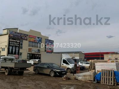 Дүкендер мен бутиктер, қоймалар · 45 м², бағасы: 1 млн ₸ в Уральске, мкр Школьник