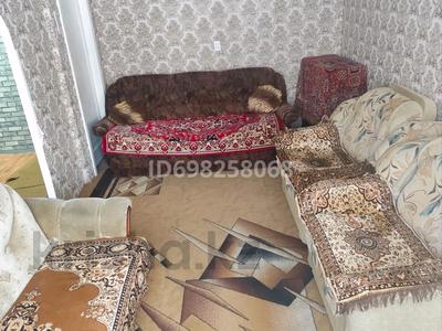 2-комнатная квартира · 54 м² · 1/4 этаж, Абая 17 — Находится где магазин мирас, или музыкальный фонтан. за 150 000 ₸ в Курчатове