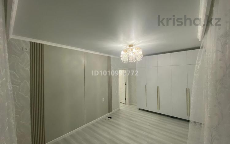 2-бөлмелі пәтер · 57 м² · 11/12 қабат, мкр Шымсити, Квартал 189 51, бағасы: 200 000 ₸ в Шымкенте, Абайский р-н — фото 2