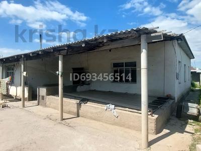 Продажа домов и дачи в Туркестанской обл.: Часть дома · 7 комнат · 142 м² · 15 сот., 16 қаыйлыс за 30 млн 〒 Часть дома · 7 комнат · 142 м² · 15 сот., 16 қаыйлыс за 30 млн 〒 в Шубарсу