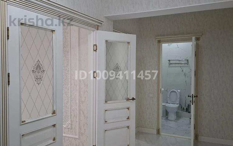 1-комнатная квартира · 50 м² · 3/11 этаж, Байтерекова 100/4 — Байтерекова за 220 000 ₸ в Шымкенте, Каратауский р-н — фото 2
