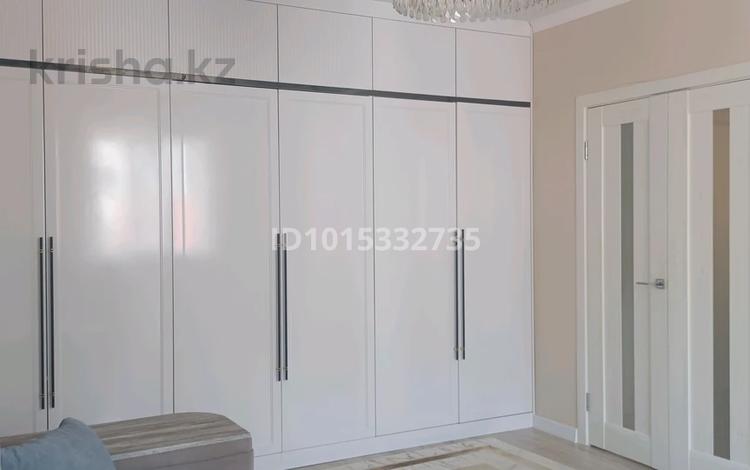 1-комнатная квартира · 39 м² · 6/12 этаж, Туран 55/11 за 270 000 ₸ в Астане, Нура р-н — фото 2