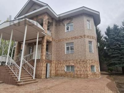 Отдельный дом · 6 комнат · 550 м² · 10 сот., Иванилова 34 за 3.5 млн ₸ в Алматы, Медеуский р-н