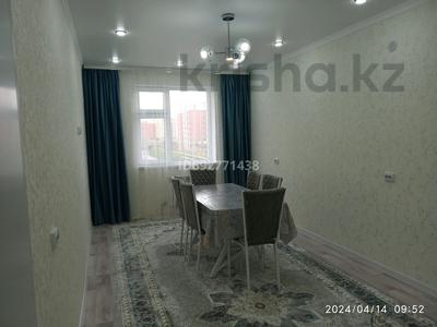 3-комнатная квартира, 67 м², 3/7 этаж помесячно, 11 улица — Стадион за 150 000 〒 в Туркестане
