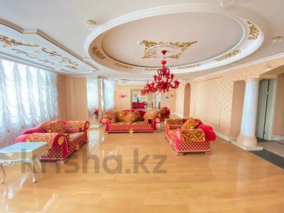 4-комнатная квартира · 220 м² · 6/18 этаж, Ахмет Байтурсынулы 3 — Кошкарбаева за 205 млн ₸ в Астане, Сарайшык р-н