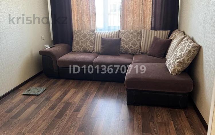 3-комнатная квартира · 53.4 м² · 5/5 этаж, Жалиля — Дом одежды, областной Департамент полиции за 18.2 млн ₸ в Жезказгане — фото 2