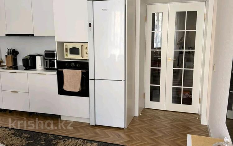 4-бөлмелі пәтер · 80 м² · 1/9 қабат, Шамши Калдаяков 51, бағасы: 64 млн ₸ в Астане, Сарайшык р-н — фото 2