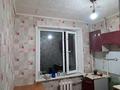 2-комнатная квартира, 45 м², 4/5 этаж, Майкудук, Майкудук, 12й микрорайон 28 — срочно срочно за 9.5 млн 〒 в Караганде, Алихана Бокейханова р-н — фото 6