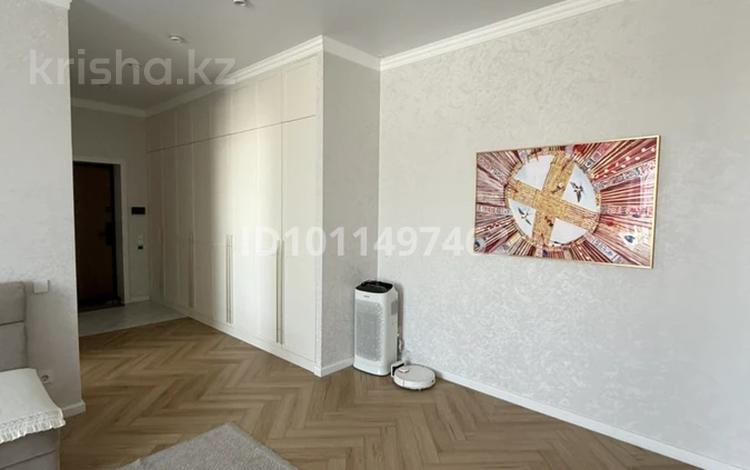 3-комнатная квартира · 100 м² · 9/9 этаж, Валиханова 94 за 85 млн ₸ в Семее — фото 2