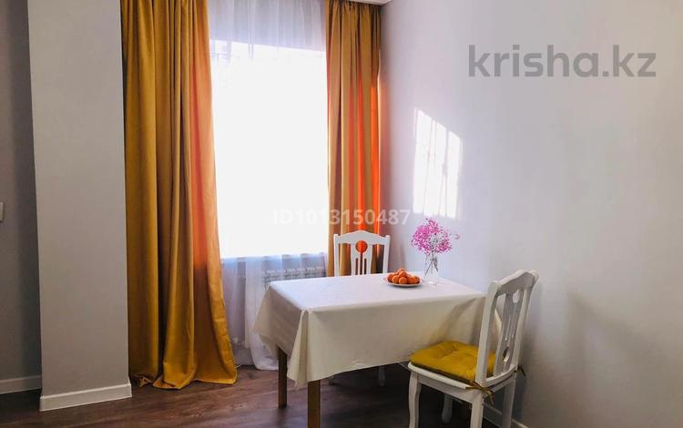 2-комнатная квартира · 52 м² · 1/6 этаж, Жандосова 184/1 — Угл улиц Сайна Жандосова за 300 000 ₸ в Алматы, Ауэзовский р-н — фото 2