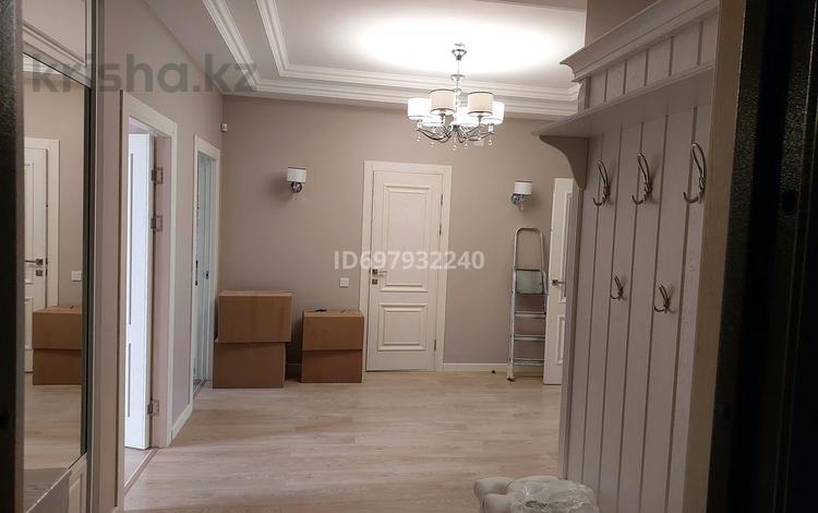 3-комнатная квартира · 120 м² · 9/9 этаж, мкр Центральный, Валиханова 19-2 — На пересечении ул Уалиханова и Канцева за 65.5 млн ₸ в Атырау — фото 2