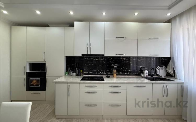 3-комнатная квартира · 103 м² · 14/18 этаж, мкр Юго-Восток, Шахтеров 60 — НИШ за 42 млн ₸ в Караганде, Казыбек би р-н — фото 2