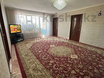 Пәтерлер в Актюбинской обл.: 4-бөлмелі пәтер · 91.1 м² · 1/5 қабат, жилой массив Кызылжар, Поселка Кенес Нокина 3 — Рядом колледжа, бағасы: 9 млн 〒 4-бөлмелі пәтер · 91.1 м² · 1/5 қабат, жилой массив Кызылжар, Поселка Кенес Нокина 3 — Рядом колледжа, бағасы: 9 млн 〒 в Актобе
