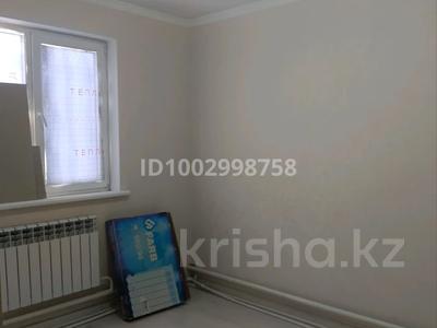 Отдельный дом · 2 комнаты · 60 м² · 8 сот., мкр Зарослый, 18 за 12.5 млн 〒 в Атырау