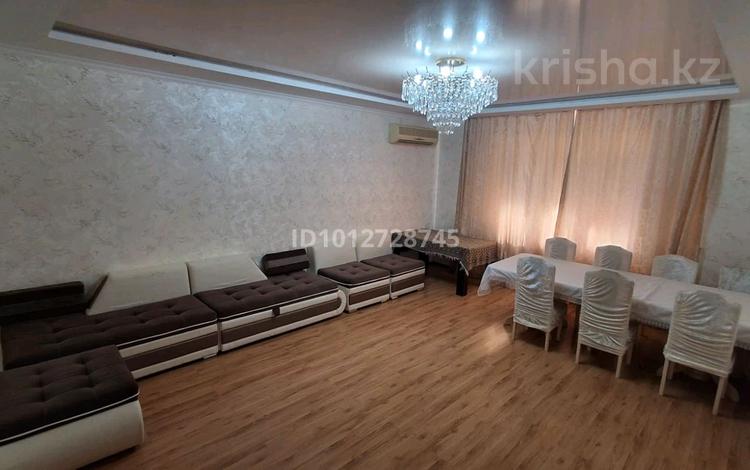 Отдельный дом · 10 комнат · 320 м² · 3 сот., Некрасова 47 — Пересекает с ул. Пушкина за 29.8 млн ₸ в Уральске — фото 18