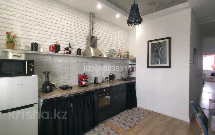 2-бөлмелі пәтер · 70 м² · 18/19 қабат, мкр Шубар, Кабанбай-батыра 4/2, бағасы: 42.9 млн ₸ в Астане, Есильский р-н — фото 2