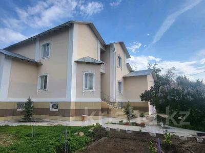 Продажа домов и дачи в Актюбинской обл.: Отдельный дом · 12 комнат · 412 м² · 20 сот., Квартал Энергетиков 37 за 53 млн 〒 Отдельный дом · 12 комнат · 412 м² · 20 сот., Квартал Энергетиков 37 за 53 млн 〒 в Актобе, жилой массив Жилянка