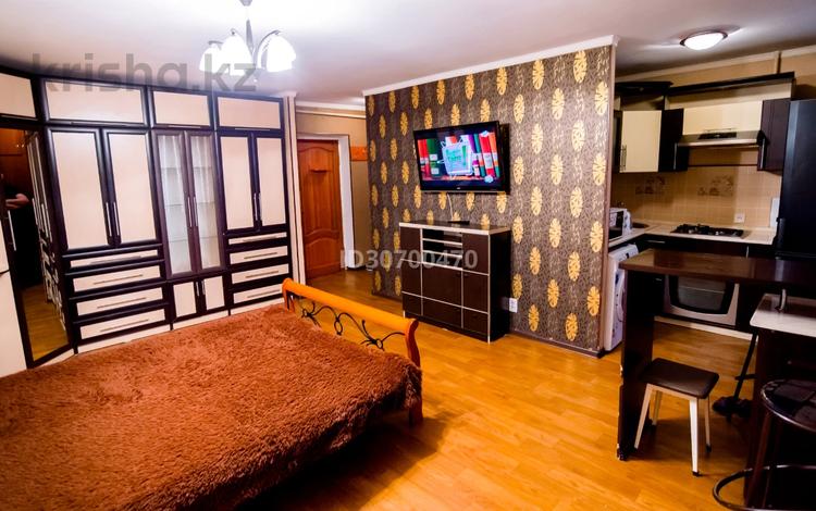 1-бөлмелі пәтер · 37 м² · 3/5 қабат, Бухар Жырау 75, бағасы: 10 000 ₸ в Караганде, Казыбек би р-н — фото 12