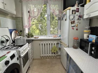 3-комнатная квартира · 48 м² · 3/5 этаж, Пришахтинск, 23й микрорайон 37 за 13 млн ₸ в Караганде, Алихана Бокейханова р-н