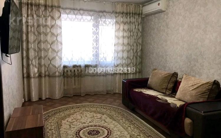 3-бөлмелі пәтер · 70 м² · 5/5 қабат, 10 микрорайон 7, бағасы: 21.7 млн ₸ в Аксае — фото 3