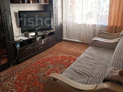 2-комнатная квартира · 48 м² · 4/5 этаж, Майкудук, 14й микрорайон — 15й микрорайон за 9.5 млн 〒 в Караганде, Алихана Бокейханова р-н