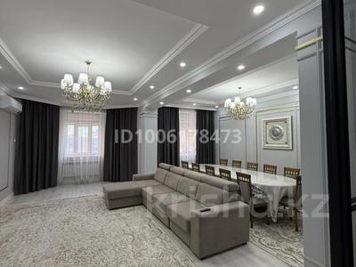 4-комнатная квартира · 190 м² · 5/15 этаж, 17-й мкр, ​17-й микрорайон 6 за 110 млн 〒 в Актау