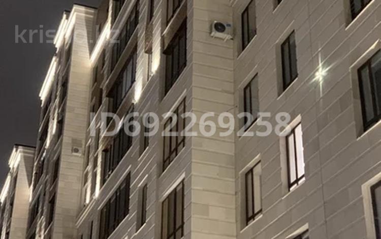 1-комнатная квартира, 33 м², 7/10 этаж, Кайым Мухамедханова 8 за 23.5 млн 〒 в Астане, Есильский р-н — фото 15