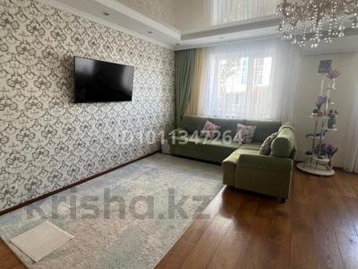 3-комнатная квартира · 80 м² · 2/8 этаж, Улы Дала 67 за 350 000 ₸ в Астане, Есильский р-н