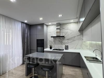 4-бөлмелі пәтер · 190 м² · 3/7 қабат, Алтын орда ш/а. 19м, бағасы: 70.9 млн ₸ в Актобе, мкр. Алтын орда