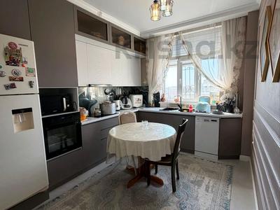 3-бөлмелі пәтер · 98 м² · 5/15 қабат, 17-ш/а. 54, бағасы: 46.5 млн ₸ в Актау, 17-й мкр