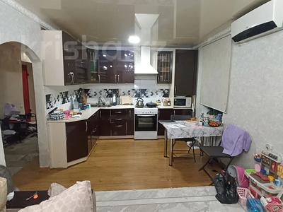 Продажа квартир в Жетысу обл.: 3-комнатная квартира · 60 м² · 5/5 этаж, Биржан сал 75 за 18 млн 〒 3-комнатная квартира · 60 м² · 5/5 этаж, Биржан сал 75 за 18 млн 〒 в Талдыкоргане