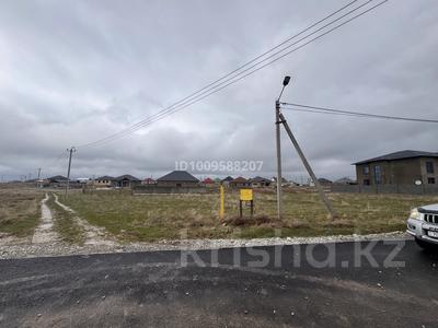 Участок · 8 соток, мкр Нуршуак, Көмешбұлақ — Төлеметов көшесі мен қиылысады жаңадан көше түсіп жатыр за 22 млн ₸ в Шымкенте, Абайский р-н
