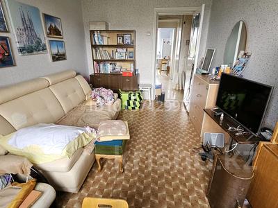 3-комнатная квартира · 63 м² · 6/10 этаж, мкр Юго-Восток, Мкр Юго-Восток, мкр Гульдер 1 3 за 22.5 млн ₸ в Караганде, Казыбек би р-н