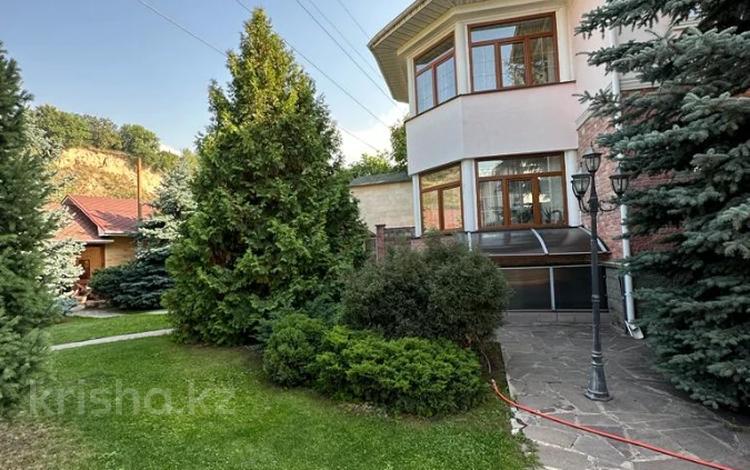 Жеке үй · 9 бөлме · 600 м² · 20 жүзд., Хан тенгри 124/21, бағасы: 350 млн ₸ в Алматы, Бостандыкский р-н — фото 2