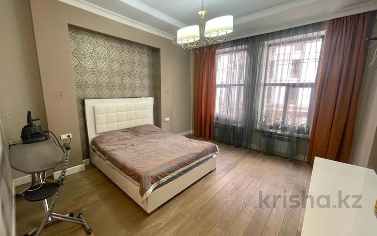 5-комнатная квартира, 238.8 м², 2/7 этаж, Кажымукана