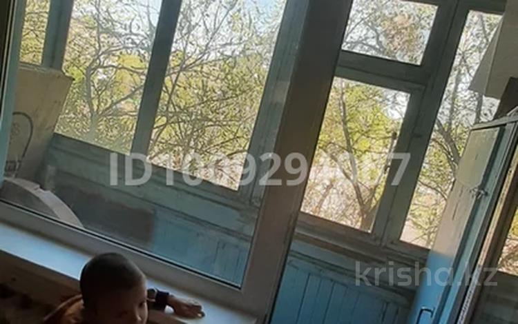 2-бөлмелі пәтер · 47 м² · 3/5 қабат, Майкудук, 15й микрорайон 35, бағасы: 10 млн ₸ в Караганде, Алихана Бокейханова р-н — фото 2